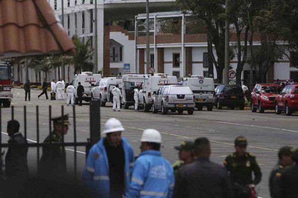 colombia-carro-bomba2