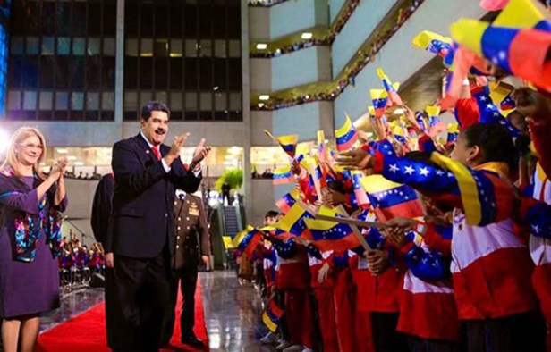 maduro-llega-al-tribunal-supremo-01-580x371