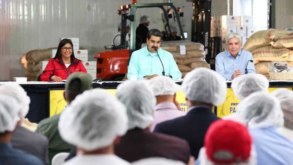 Presidente Maduro llama a la unión nacional para repudiar robo de activos de&nbsp;PDVSA