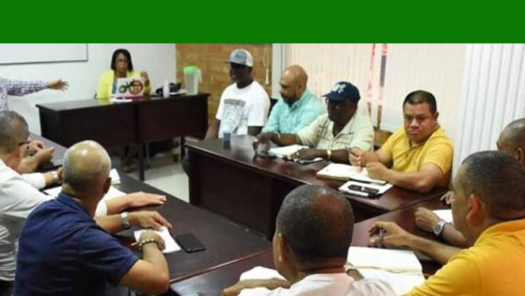 16 mil trabajadores del banano votan huelga en&nbsp;Urabá