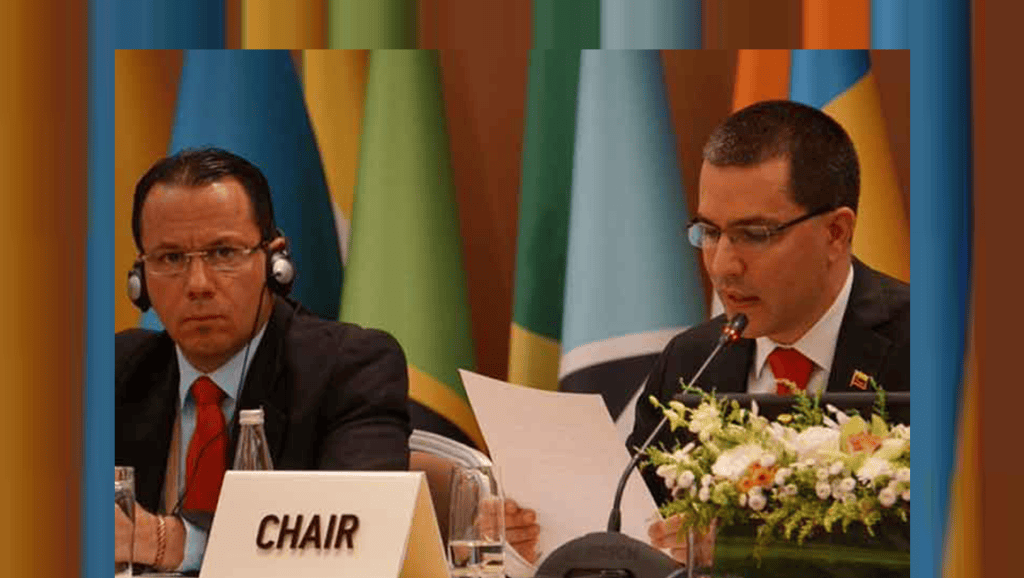 Venezuela vive una guerra no convencional, señala Arreaza en&nbsp;Mnoal