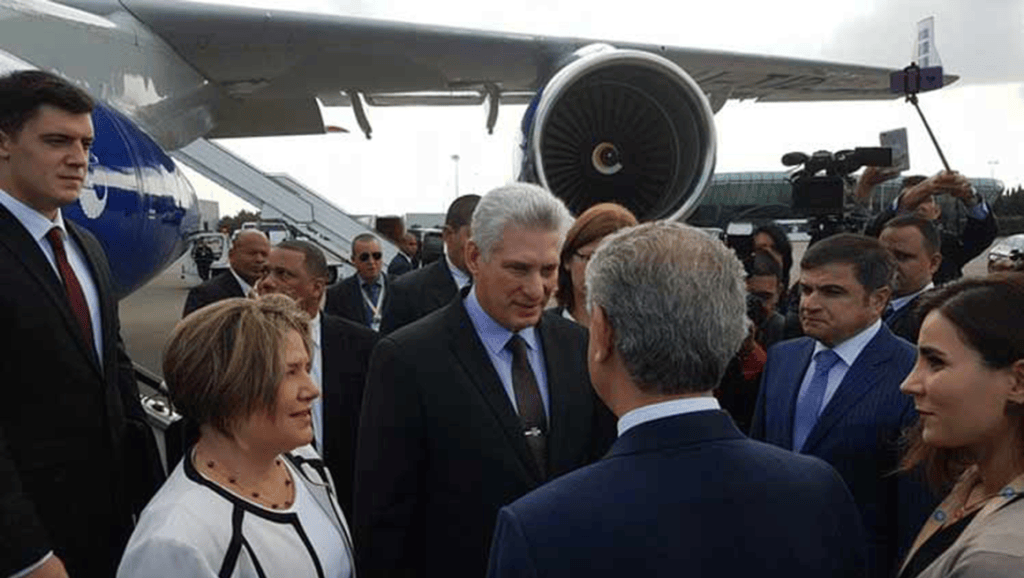 Presidente de Cuba en Azerbaiyán para cumbre de los No Alineados&nbsp;(+Video)