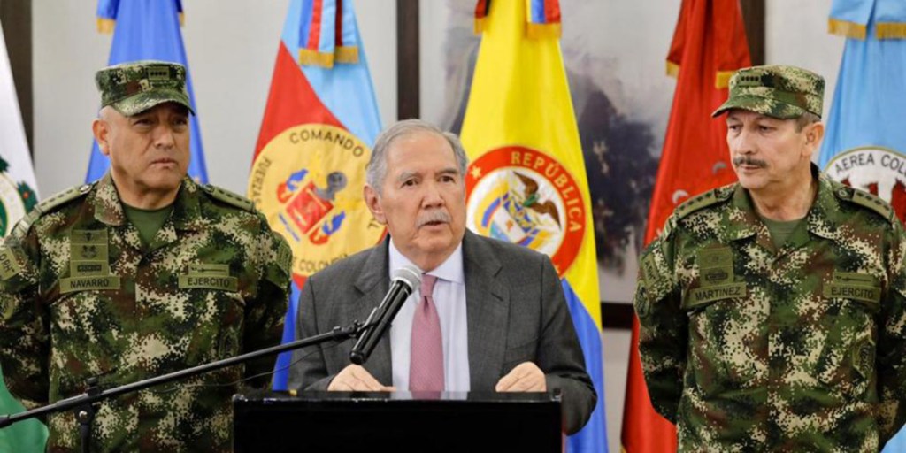 Colombia. Renunció el ministro de Defensa tras escándalo por la muerte de 8&nbsp;menores