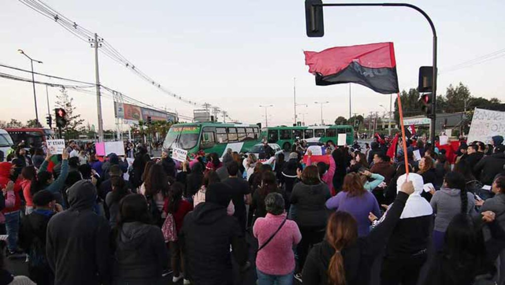 Concentraciones en decenas de ciudades de Chile en paro&nbsp;nacional