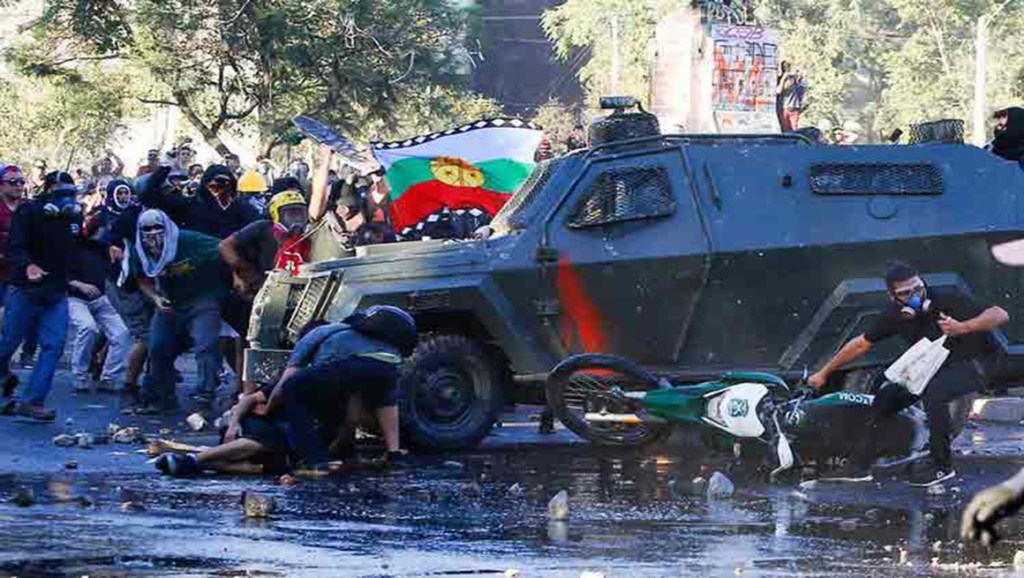 Exigen en Chile renuncia de Intendente y de jefe de&nbsp;Carabineros
