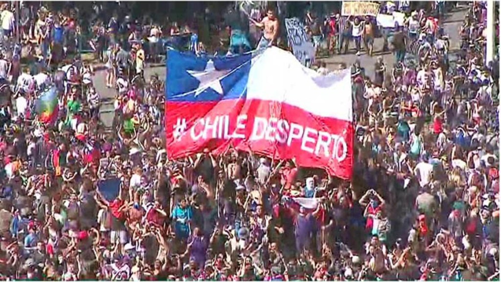 Chile: Movilizaciones cumplen dos meses exigiendo cambios de&nbsp;fondo