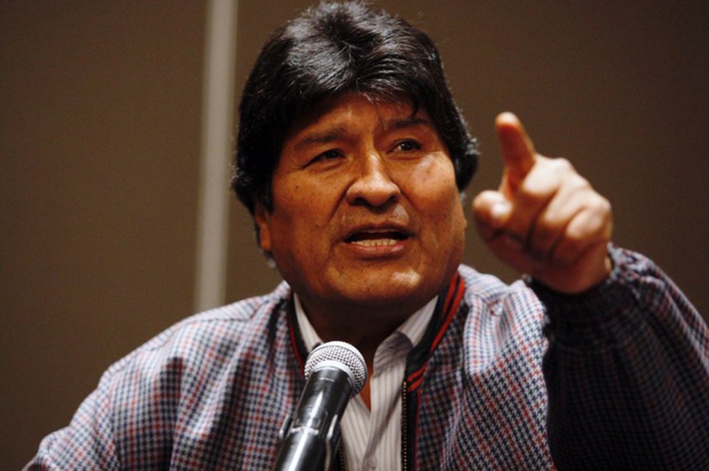 Abandona Evo Morales México; viaja rumbo a&nbsp;Cuba