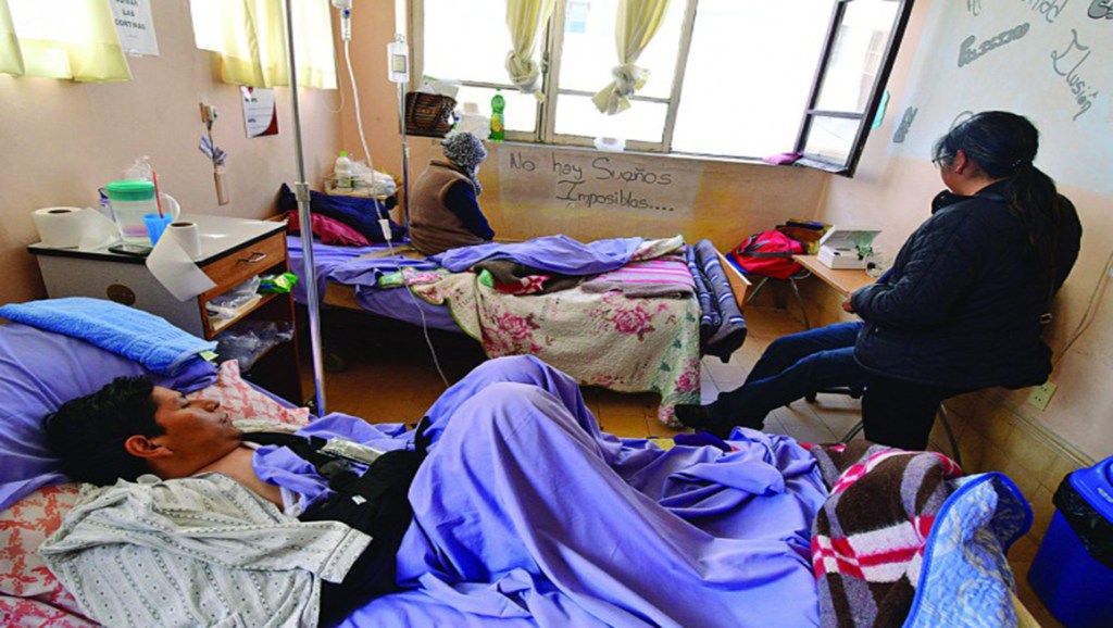 Pacientes con cáncer en Bolivia en emergencia por falta de&nbsp;atención