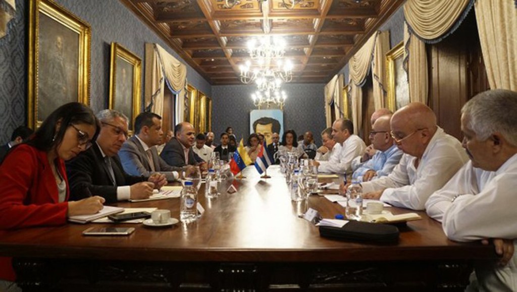Venezuela y Cuba afianzan cooperación&nbsp;bilateral