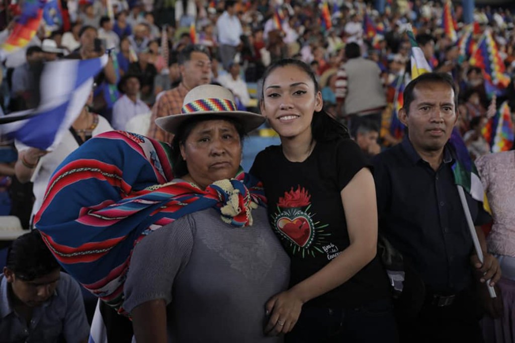 Mensaje de Adriana Salvatierra a los&nbsp;bolivianos