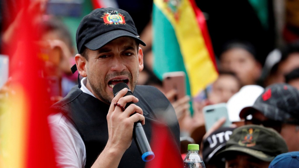 Gobierno de facto de Bolivia “en el filo de la&nbsp;navaja”
