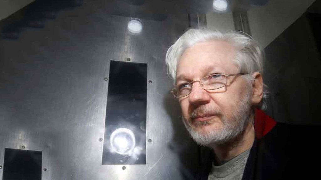 Reino Unido: Assange exige participar en su juicio de&nbsp;extradición