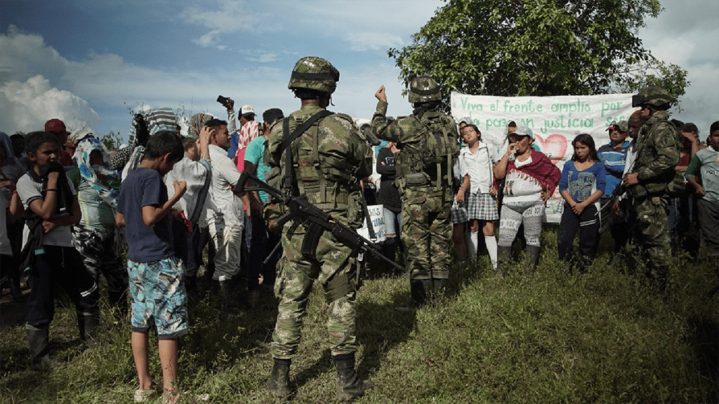 1º) QUE EL EJERCITO RESPETE  A LA POBLACIÓN&nbsp;CAMPESINA