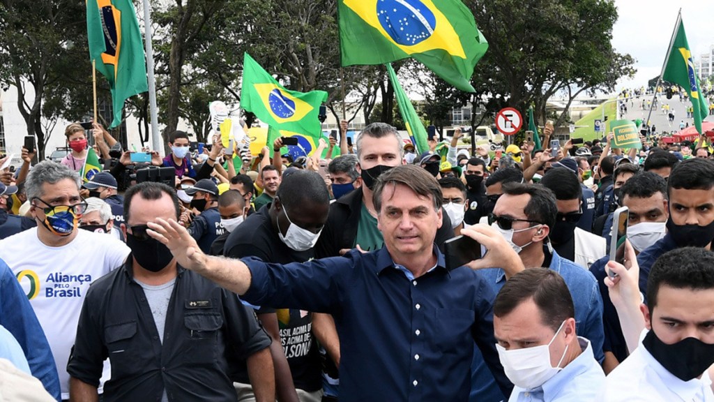 Principales medios de Brasil dejarán a cubrir la residencia presidencial por sentirse amenazados por los seguidores de&nbsp;Bolsonaro