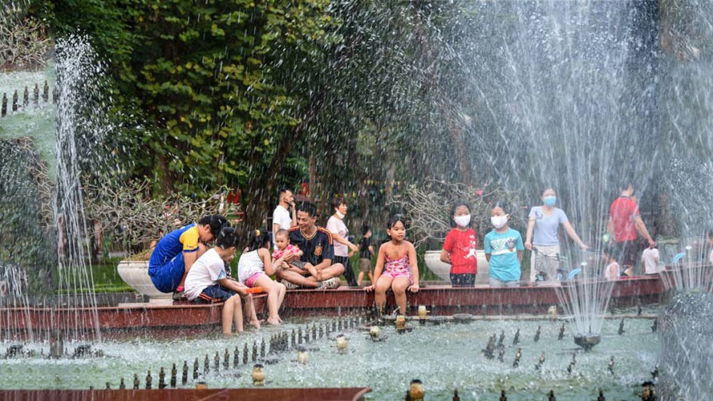 Vietnam avanza frente a Covid-19, vida va&nbsp;normalizándose