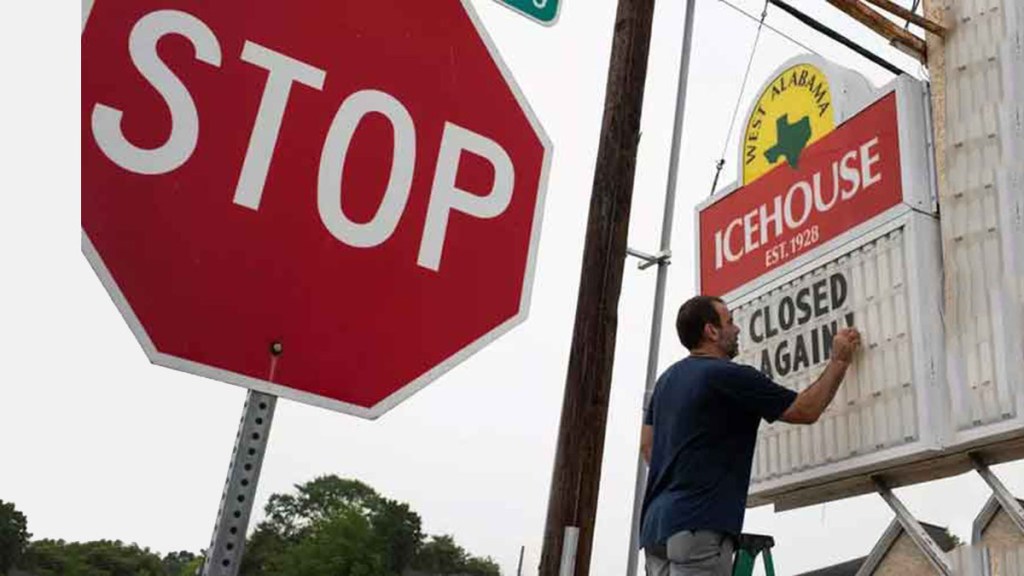 Ante más casos de Covid-19 en EE.UU., estados pausan&nbsp;reapertura