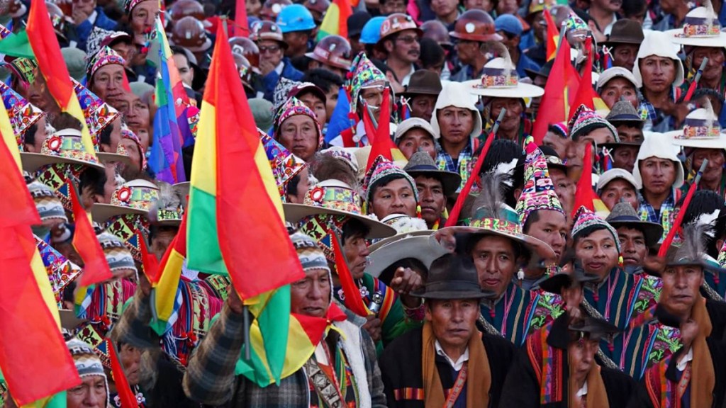 ¿Los indígenas no pagan impuestos en las repúblicas&nbsp;criollas?