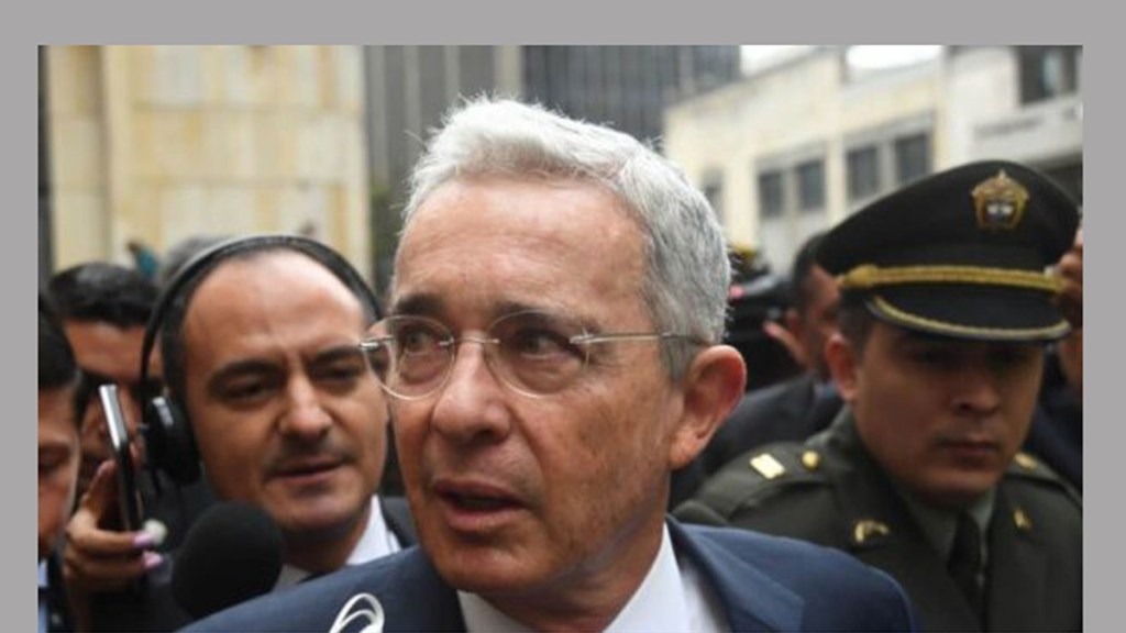 Corte Suprema de Colombia ordenan medida de aseguramiento contra expresidente&nbsp;Uribe