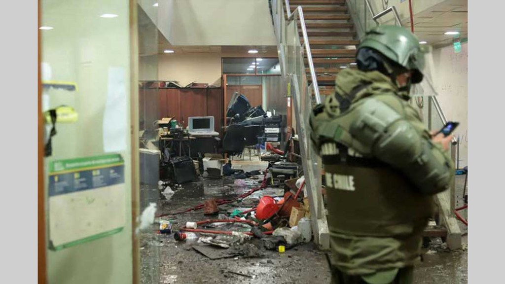 Nuevas protestas mantienen tensión en región del sur de&nbsp;Chile