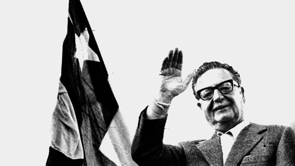 Chilenos recuerdan a Salvador Allende y víctimas de la&nbsp;dictadura