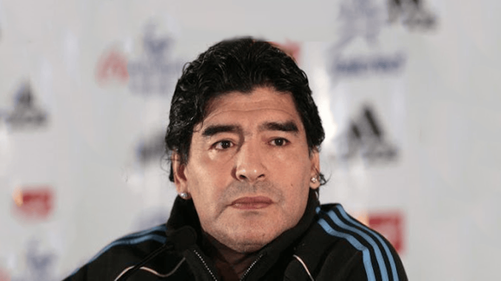 Argentinos siguen evolución de salud de&nbsp;Maradona
