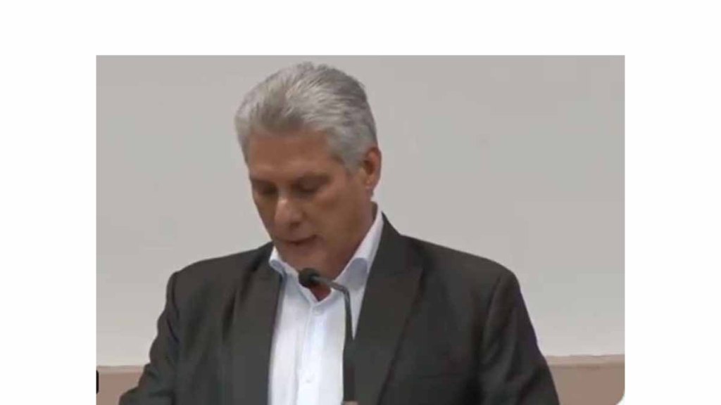 Rechaza presidente de Cuba ataques contra la cultura&nbsp;nacional
