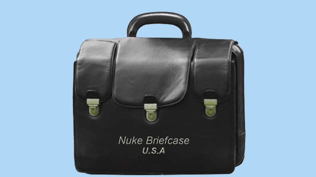 ¡Quítenle a Biden el maletín&nbsp;nuclear!