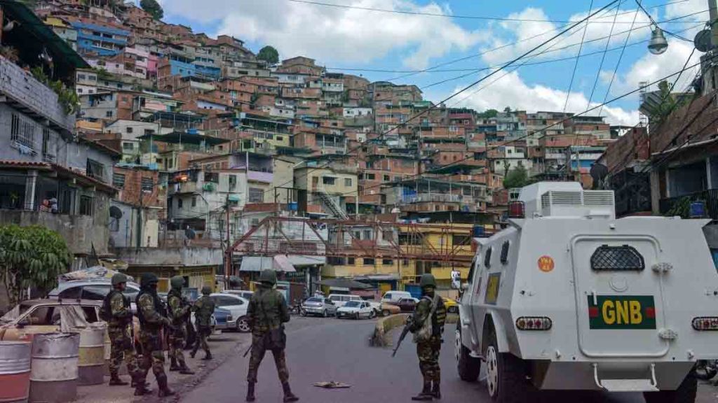 CARACAS. Cota 905 y el papel de los grupos armados en la guerra&nbsp;difusa