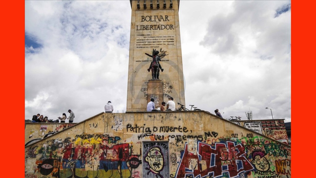 PARA LOS COMPAÑEROS DE LA RESISTENCIA EN COLOMBIA, OBJETIVO PERMANENTE DE MIS&nbsp;ESCRITOS