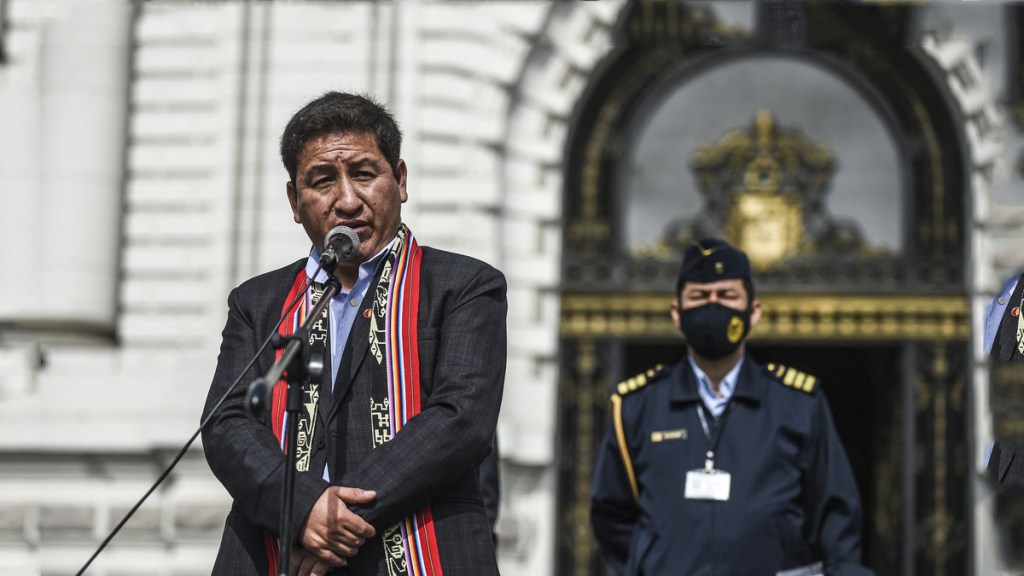 El primer ministro de Perú afirma que «de ninguna manera» puede considerar a Venezuela como una&nbsp;«dictadura»
