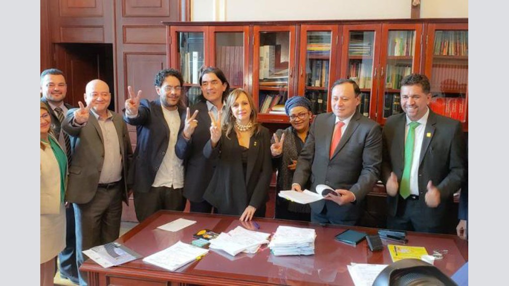 COLOMBIA. Bancada Decentes presenta propuesta&nbsp;alternativa