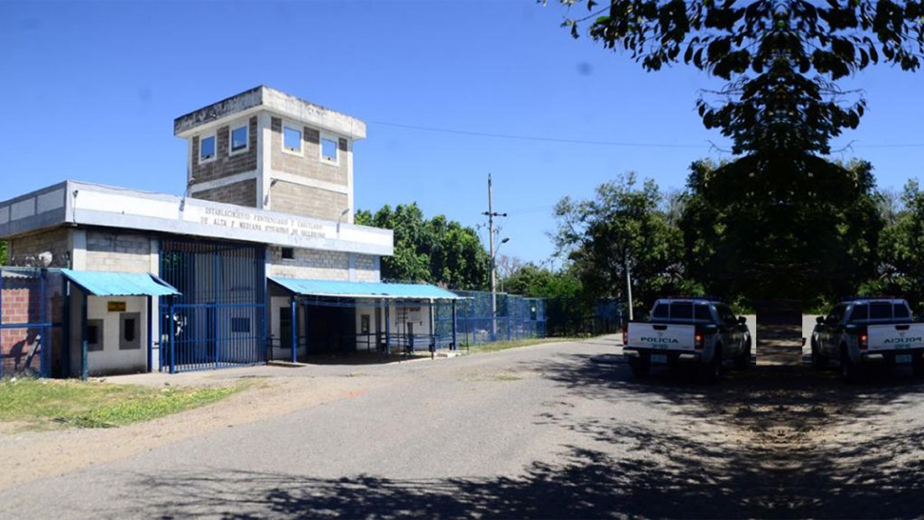 En cárcel La Tramacúa suministran comida en descomposición, denuncian prisioneros&nbsp;políticos