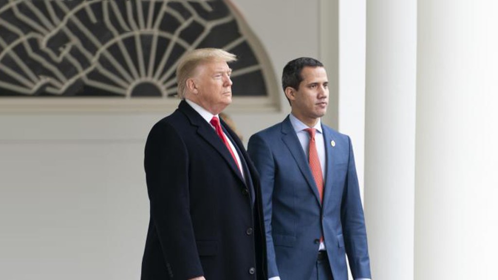 Trump planteó a Guaidó matar a Maduro, según el exsecretario de Defensa de EE&nbsp;UU