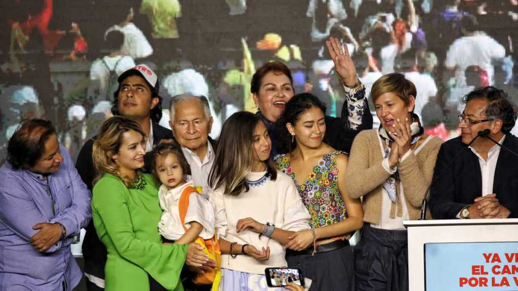 Carta a papá: los hijos de Gustavo Petro le escriben en&nbsp;SEMANA