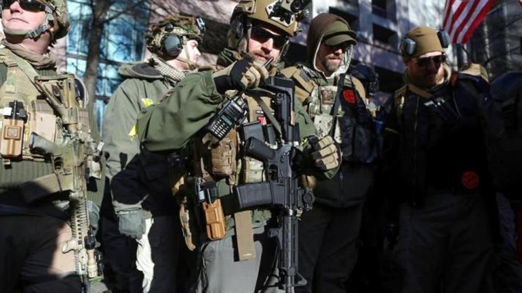 EEUU PODRÍA SER DESTRUIDO POR LA VÍA DE SUS PROPIAS&nbsp;ARMAS