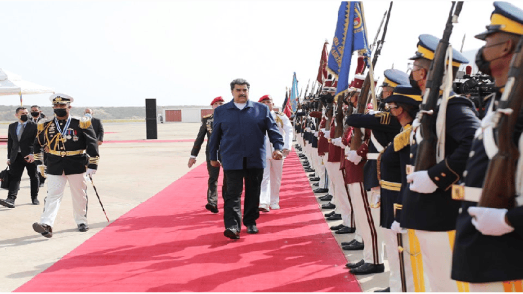 Arriba a Venezuela Presidente Maduro tras gira internacional&nbsp;exitosa