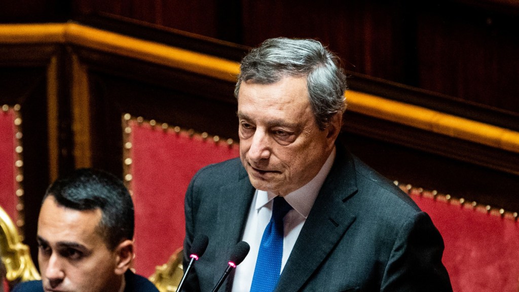 Mario Draghi dimite como primer ministro de&nbsp;Italia