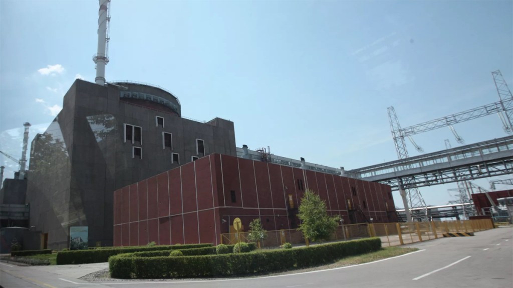 Moscú califica de «terrorismo nuclear» los ataques de Zelenski a la central nuclear de&nbsp;Zaporiyia