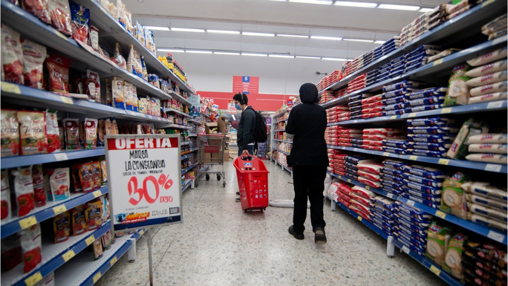 Más impuestos para los más ricos: los puntos clave de la reforma tributaria que propone Petro en&nbsp;Colombia