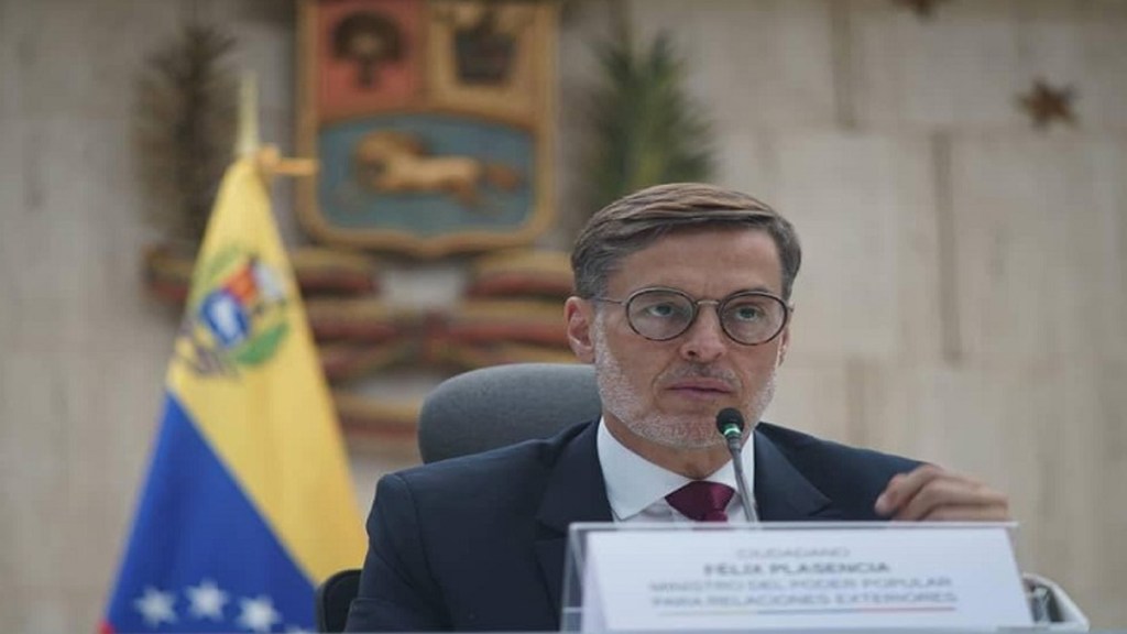 Designan a Félix Plasencia como embajador ante la República de&nbsp;Colombia