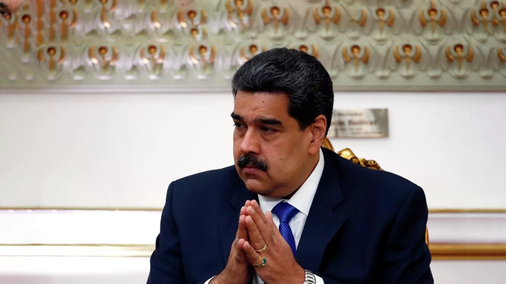 Maduro denuncia que el «secuestro» del avión en Argentina limita la solidaridad de&nbsp;Venezuela