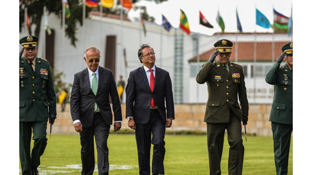 “Pasaremos a la historia si construimos la&nbsp;paz”
