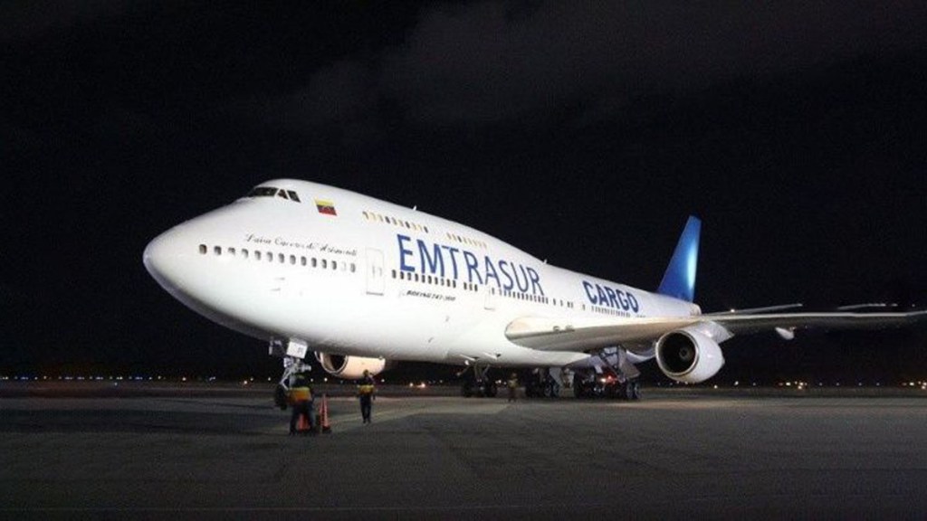 Justicia argentina autoriza salida de 12 de los 19 tripulantes de avión&nbsp;venezolano