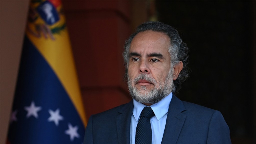 Qué hay detrás del anuncio de Colombia sobre la compra de 16.000 toneladas de urea a&nbsp;Venezuela