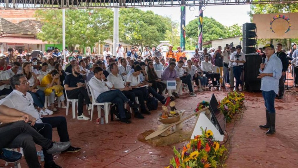 Petro ordena reubicación de damnificados de La Mojana en predios de la&nbsp;SAE