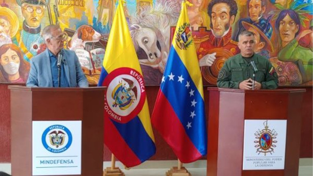 Ministros de Defensas de Venezuela y Colombia se reúnen en la&nbsp;frontera