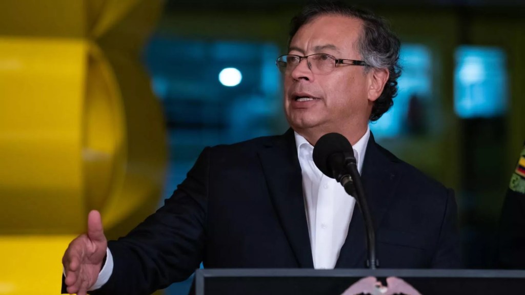 Presidente de Colombia acusa a EEUU de «arruinar» las economías del&nbsp;mundo