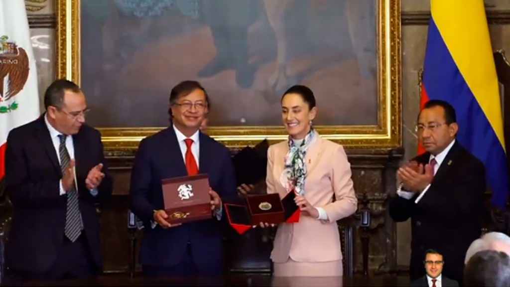 Gustavo Petro es nombrado como huésped distinguido de la Ciudad de&nbsp;México