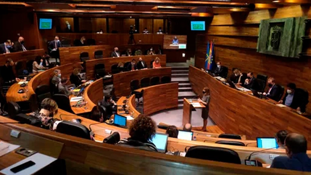 Izquierda Unida al parlamento asturiano por la paz y los derechos humanos de&nbsp;Colombia.