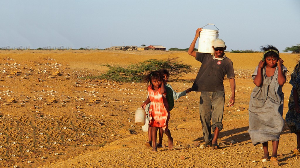 DENUNCIAN EN LA GUAJIRA: EL PARO Y BLOQUEOS LOS HACEN LOS WAYÚU RICOS Y&nbsp;POLITIQUEROS.